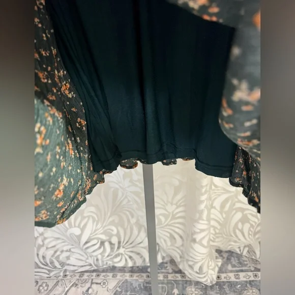 NWT Hem and Thread Long Sleeve Floral Midi Flare Dress with Eyelet Lace Trim - Picture 6 of 8